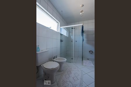 Casa à venda com 650m², 6 quartos e 5 vagasBanheiro Suíte 4