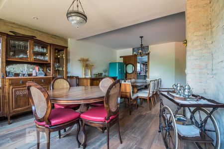 Casa à venda com 650m², 6 quartos e 5 vagasSala de Jantar