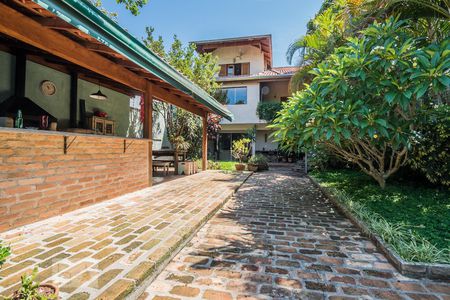 Casa à venda com 650m², 6 quartos e 5 vagasQuintal