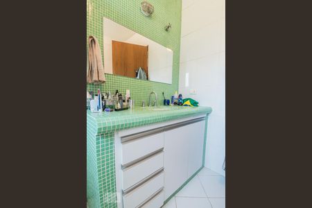 Casa à venda com 650m², 6 quartos e 5 vagasBanheiro Suíte 2