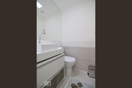 Banheiro de apartamento para alugar com 2 quartos, 75m² em Vila Andrade, São Paulo