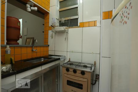 Cozinha de apartamento à venda com 1 quarto, 45m² em Copacabana, Rio de Janeiro