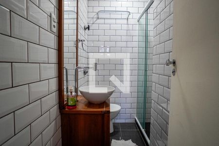 Banheiro de kitnet/studio para alugar com 1 quarto, 36m² em Centro, Niterói