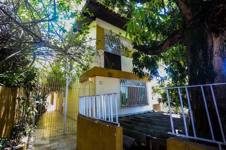 Fachada de casa para alugar com 3 quartos, 120m² em Vila Madalena, São Paulo