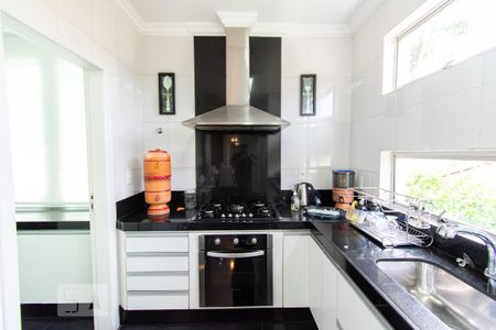 Apartamento para alugar com 151m², 4 quartos e 2 vagas Apartamento para alugar com 151m², 4 quartos e 2 vagasCozinha