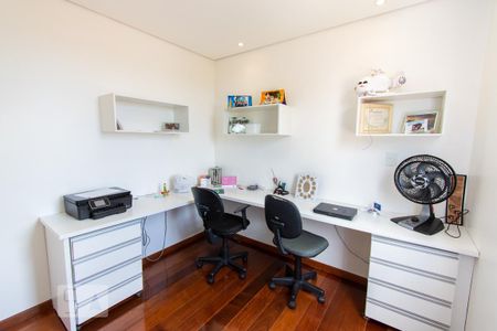 Apartamento para alugar com 151m², 4 quartos e 2 vagas Apartamento para alugar com 151m², 4 quartos e 2 vagasQuarto 4