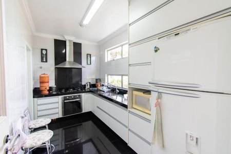 Apartamento para alugar com 151m², 4 quartos e 2 vagas Apartamento para alugar com 151m², 4 quartos e 2 vagasCozinha