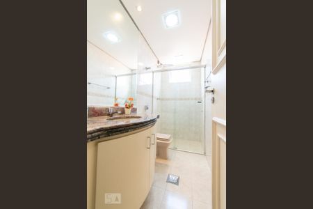Apartamento para alugar com 151m², 4 quartos e 2 vagas Apartamento para alugar com 151m², 4 quartos e 2 vagasBanheiro
