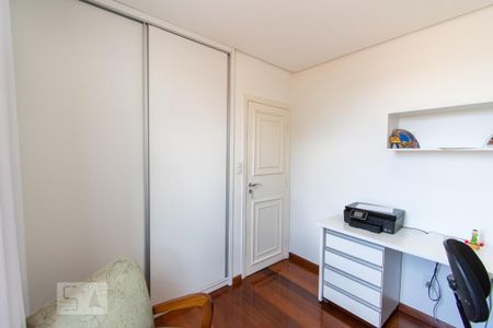Apartamento para alugar com 151m², 4 quartos e 2 vagas Apartamento para alugar com 151m², 4 quartos e 2 vagasQuarto 4