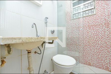 Banheiro de kitnet/studio para alugar com 1 quarto, 30m² em Centro, Niterói