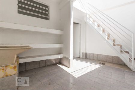 Casa à venda com 200m², 3 quartos e 2 vagasÁrea de serviço externa