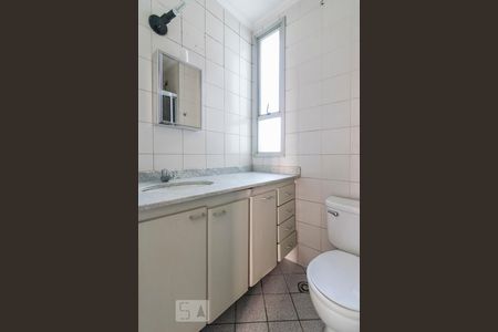 Banheiro de apartamento à venda com 3 quartos, 70m² em Planalto, São Bernardo do Campo