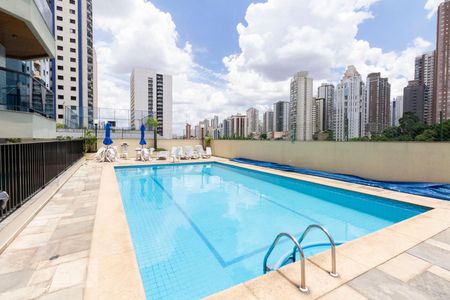Apartamento à venda com 90m², 3 quartos e 2 vagas Apartamento à venda com 90m², 3 quartos e 2 vagasPiscina adulto