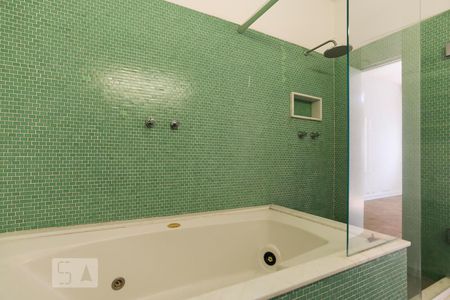 Apartamento para alugar com 186m², 2 quartos e 1 vagaBanheiro da Suíte