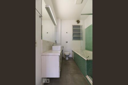 Apartamento para alugar com 186m², 2 quartos e 1 vagaBanheiro da Suíte