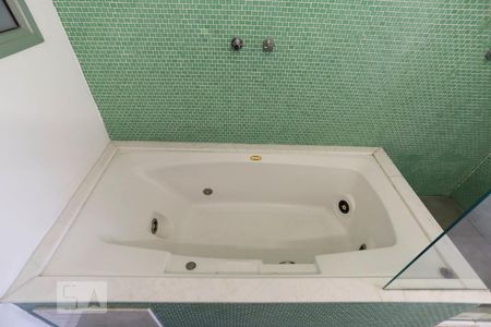 Apartamento para alugar com 186m², 2 quartos e 1 vagaBanheiro da Suíte