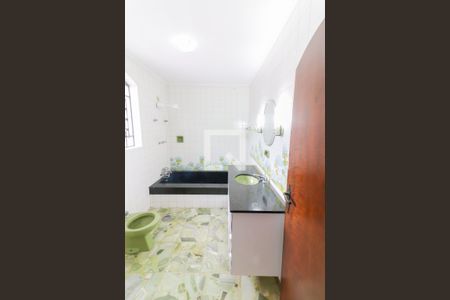 Casa à venda com 526m², 3 quartos e 3 vagasSuite 1 - Banheiro