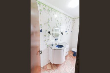 Casa à venda com 526m², 3 quartos e 3 vagasBanheiro Social