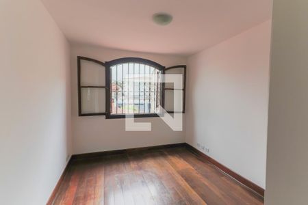 Casa à venda com 526m², 3 quartos e 3 vagasQuarto 2