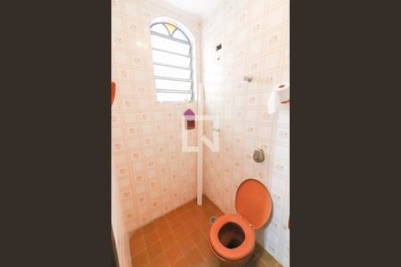 Casa à venda com 526m², 3 quartos e 3 vagasBanheiro Serviço