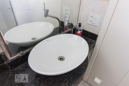 Apartamento à venda com 78m², 2 quartos e 1 vagaBanheiro Suite 2