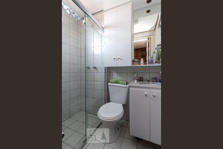 banheiro suite de apartamento à venda com 3 quartos, 63m² em Chácara Belenzinho, São Paulo