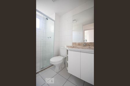 Banheiro de apartamento para alugar com 2 quartos, 50m² em Jardim Parque Morumbi, São Paulo