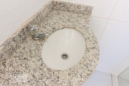 Banheiro de apartamento para alugar com 1 quarto, 40m² em Vila Nova Mazzei, São Paulo