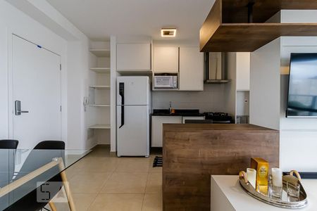 Apartamento para alugar com 64m², 1 quarto e 2 vagas Apartamento para alugar com 64m², 1 quarto e 2 vagasCozinha