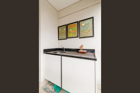 Apartamento para alugar com 64m², 1 quarto e 2 vagas Apartamento para alugar com 64m², 1 quarto e 2 vagasSacada