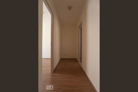 Corredor de apartamento à venda com 1 quarto, 45m² em Vila Campos Sales, Campinas