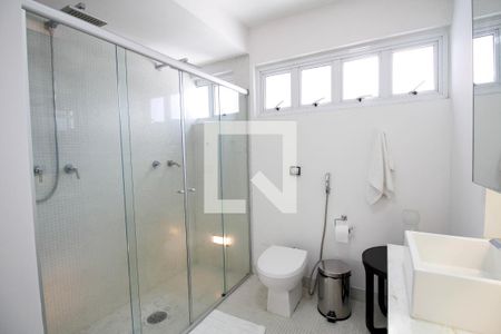 Apartamento para alugar com 158m², 2 quartos e 1 vaga Apartamento para alugar com 158m², 2 quartos e 1 vagaBanheiro da Suíte