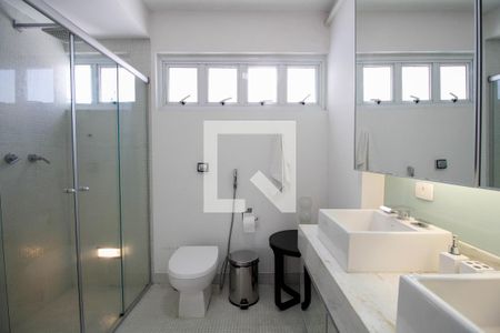 Apartamento para alugar com 158m², 2 quartos e 1 vaga Apartamento para alugar com 158m², 2 quartos e 1 vagaBanheiro da Suíte