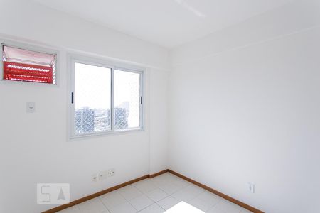 Apartamento para alugar com 100m², 3 quartos e 2 vagasQuarto