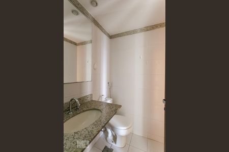 Apartamento para alugar com 100m², 3 quartos e 2 vagasBanheiro