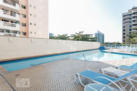 Apartamento para alugar com 100m², 3 quartos e 2 vagasPiscina