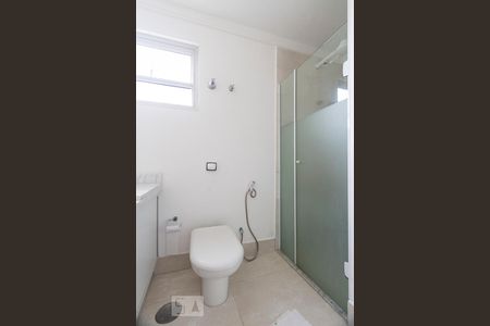 Banheiro social de apartamento à venda com 3 quartos, 78m² em Vila Monte Alegre, São Paulo