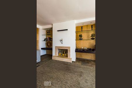 Apartamento à venda com 300m², 4 quartos e 1 vagaCobertura - Sala com Lareira