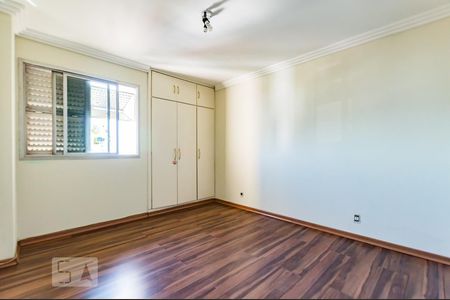 Apartamento à venda com 300m², 4 quartos e 1 vagaQuarto 1