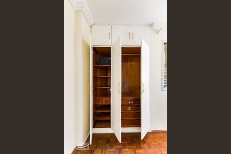 Apartamento à venda com 300m², 4 quartos e 1 vagaQuarto 2