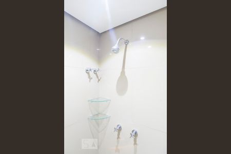Banheiro de apartamento para alugar com 1 quarto, 54m² em Petrópolis, Porto Alegre