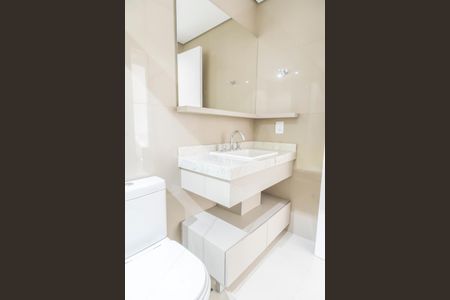 Banheiro de apartamento para alugar com 1 quarto, 54m² em Petrópolis, Porto Alegre