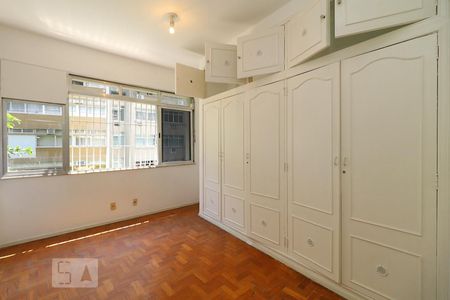 Apartamento à venda com 136m², 3 quartos e 1 vagaSuite.