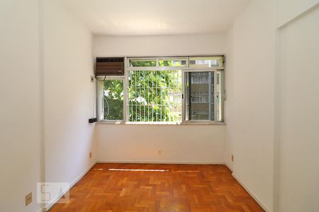 Apartamento à venda com 136m², 3 quartos e 1 vagaQuarto 3.