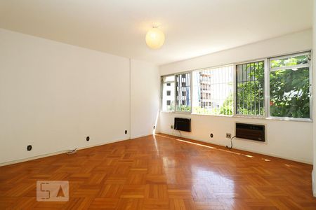 Sala. de apartamento à venda com 3 quartos, 136m² em Copacabana, Rio de Janeiro