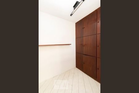 Apartamento para alugar com 80m², 2 quartos e sem vaga Apartamento para alugar com 80m², 2 quartos e sem vagaQuarto de Empregada