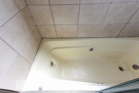 banheiro de kitnet/studio para alugar com 1 quarto, 60m² em Vila Andrade, São Paulo