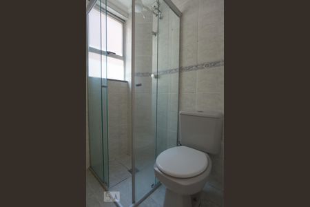 Banheiro de apartamento para alugar com 2 quartos, 55m² em Jardim Aurélia, Campinas