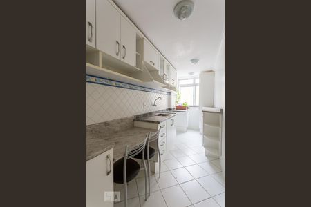 Cozinha de apartamento para alugar com 1 quarto, 40m² em Cidade Baixa, Porto Alegre