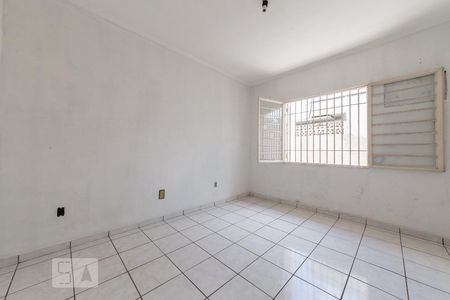 Casa à venda com 198m², 3 quartos e 5 vagasQuarto 2